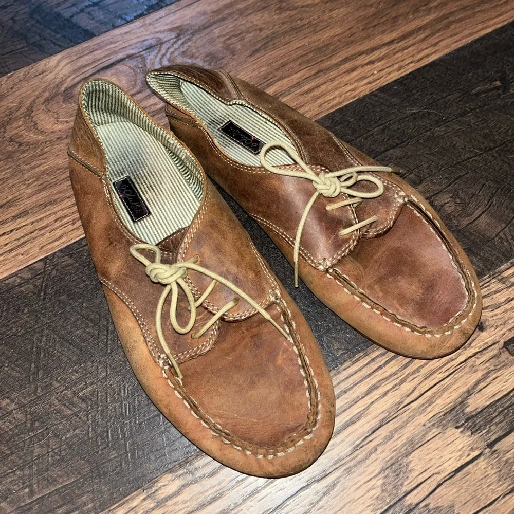 OluKai Heleuma Women's Brown Leather Lace Up Slip On Loafer Shoes Size 7 - Picture 2 of 4